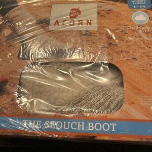 Acorn Slouch Boot - Gray and White